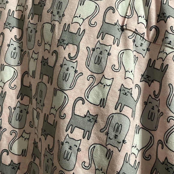 EUC cat pajamas - Picture 2 of 2